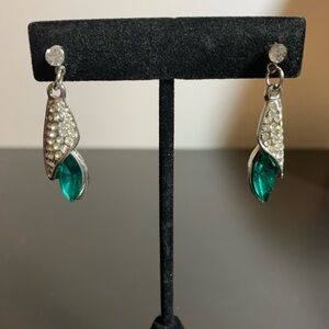 Elegant Silver and Green TearDrop Earrings